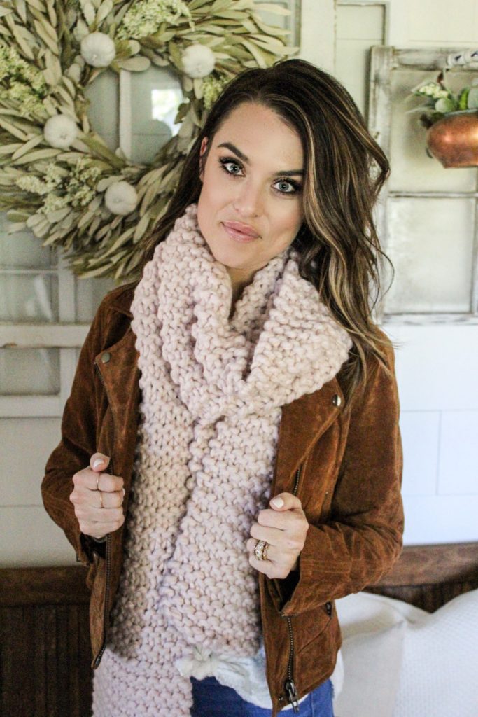 Cottonstem.com fall outfit mom style chunky knit oversized scarf pink suede