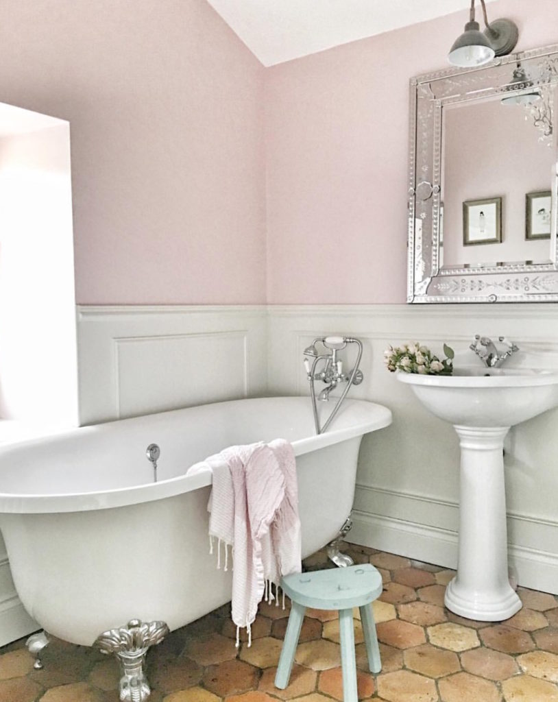 pink walls clawfoot tub
